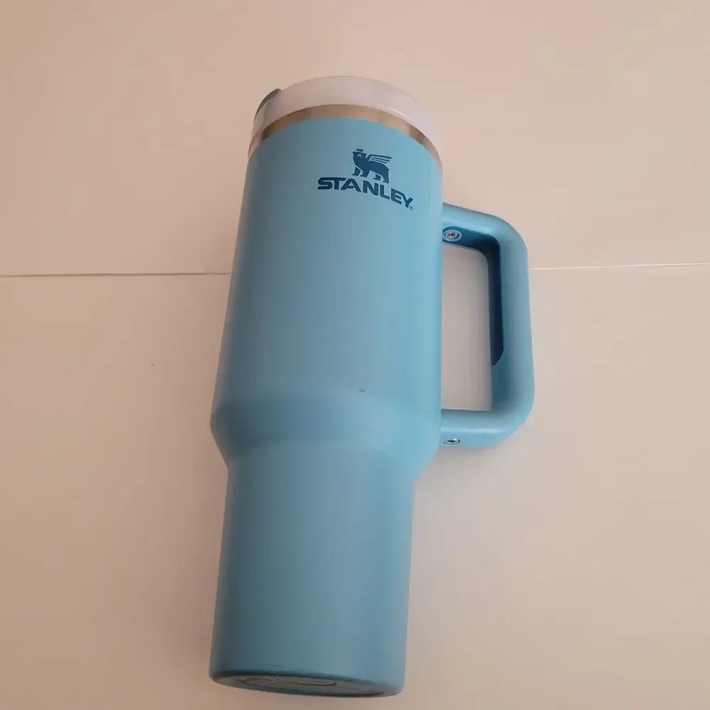 Stanley Quencher H2.0 FlowState Tumbler 40 oz Light Blue Teal with Handle Straw